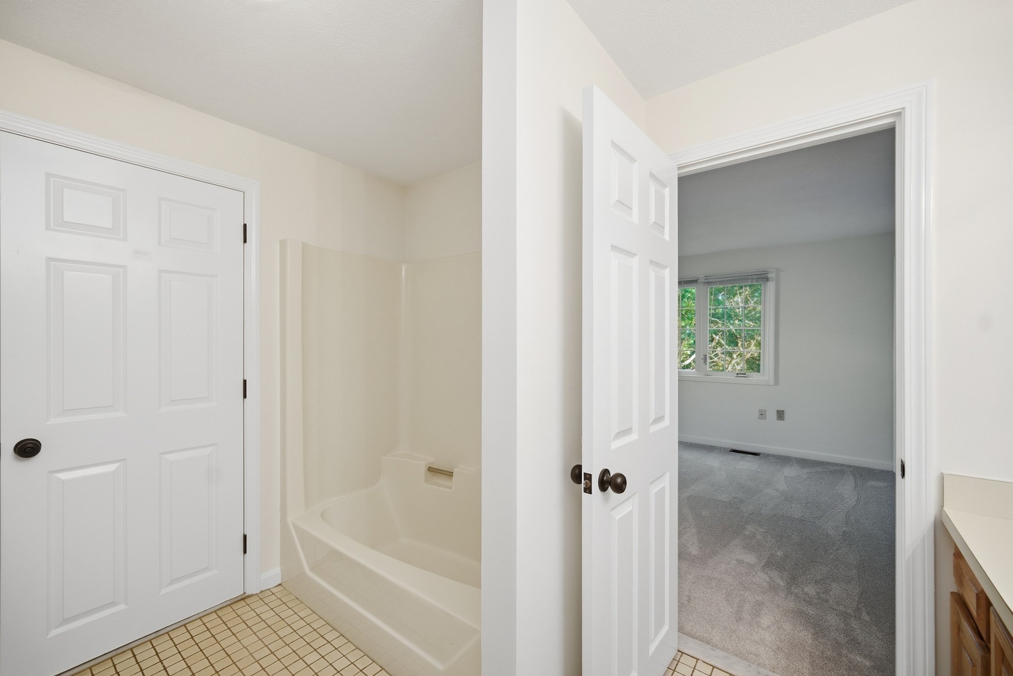 4 Oak Ridge Drive, Unit 1 Maynard, MA 01754 - Photo 16 of 27 Gallery Image 16