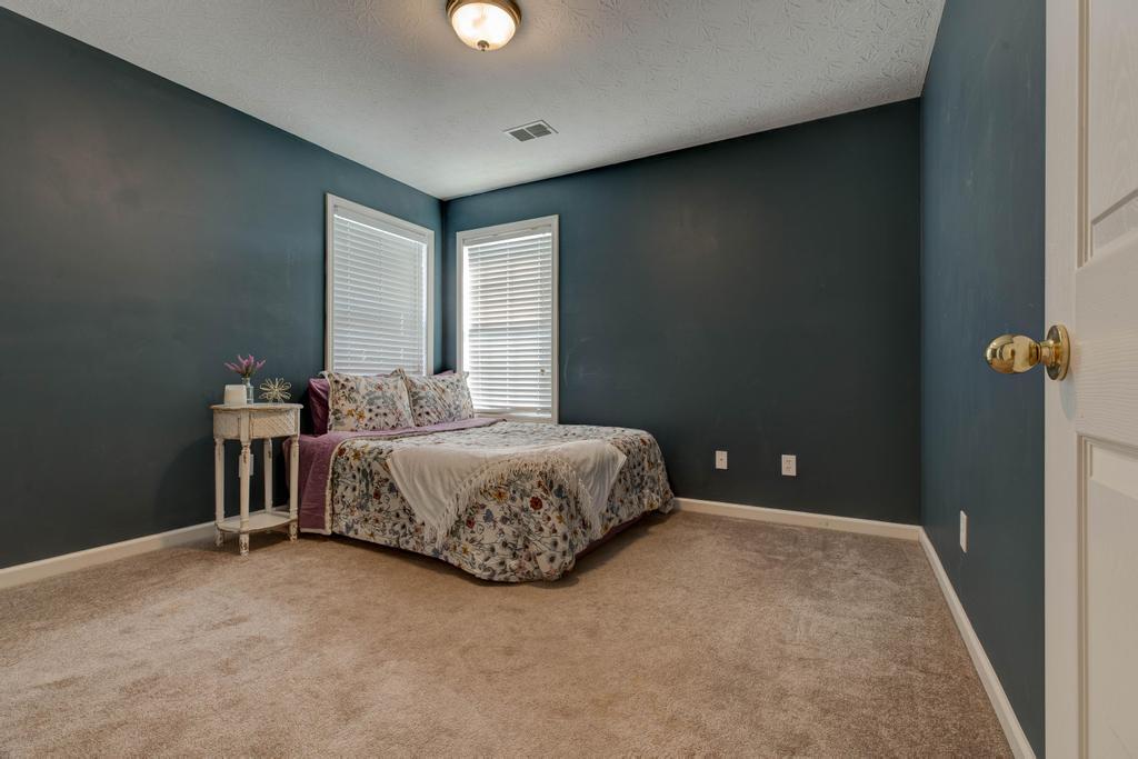 4153 Boone Creek Road Lexington, KY 40509 - Photo 24 of 36 3rd bedroom