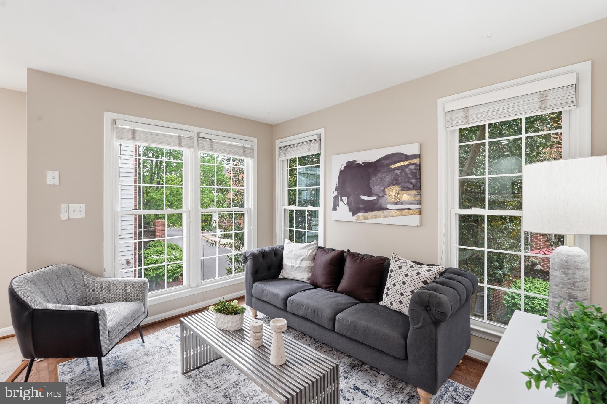 4662 West Braddock Road Alexandria, VA 22311 - Photo 14 of 42 Family room