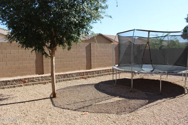 $2,075 | 399 East Goldmine Court, San Tan Valley, AZ 85140