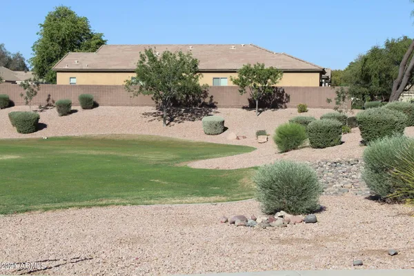 $2,095 | 399 East Goldmine Court, San Tan Valley, AZ 85140