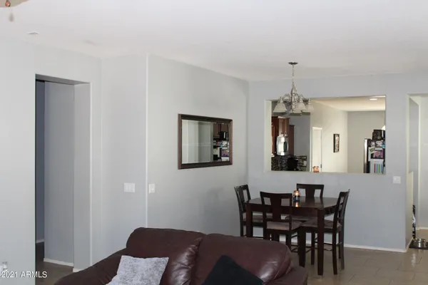 $2,095 | 399 East Goldmine Court, San Tan Valley, AZ 85140