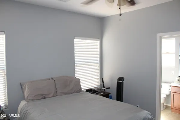 $2,075 | 399 East Goldmine Court, San Tan Valley, AZ 85140