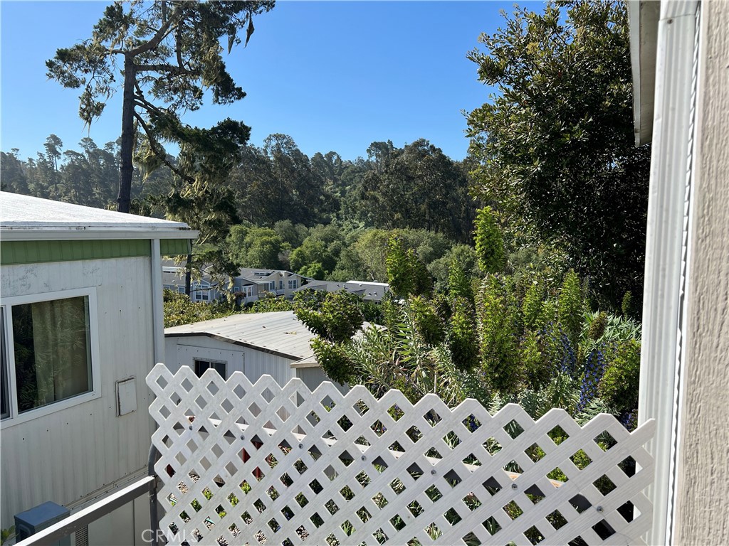 1226 Main Street, Unit 14 Cambria, CA 93428 - Photo 15 of 63 Front porch view