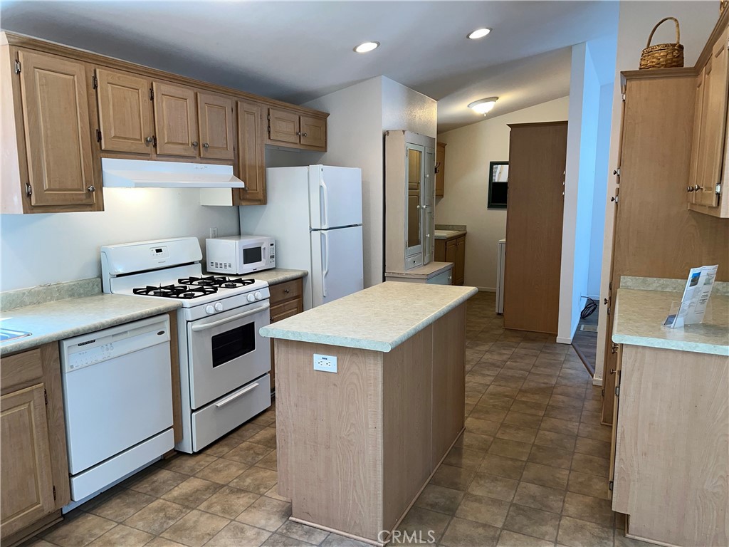 1226 Main Street, Unit 14 Cambria, CA 93428 - Photo 31 of 63