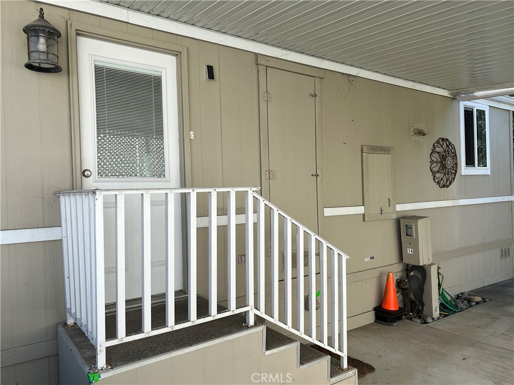 1226 Main Street, Unit 14 Cambria, CA 93428 - Photo 6 of 63 Side entrance