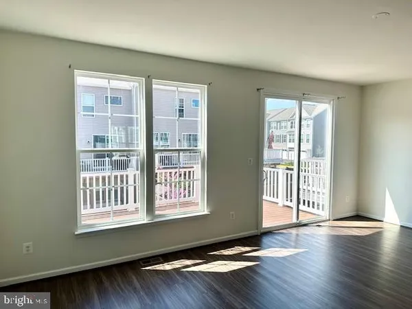 $3,395 | 8177 Agnes Lane, Manassas, VA 20111