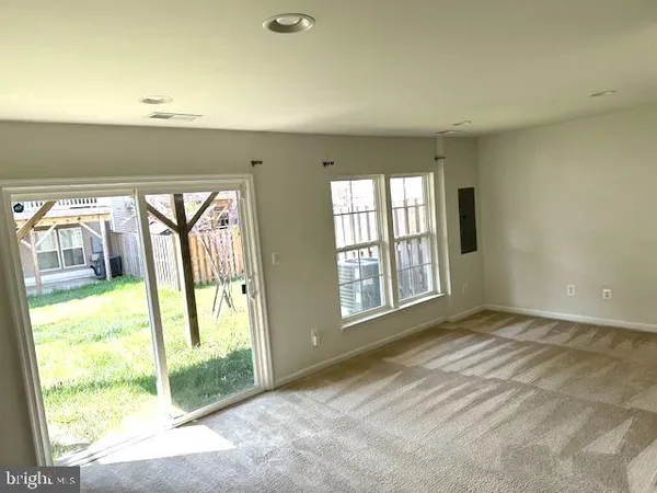 $3,395 | 8177 Agnes Lane, Manassas, VA 20111