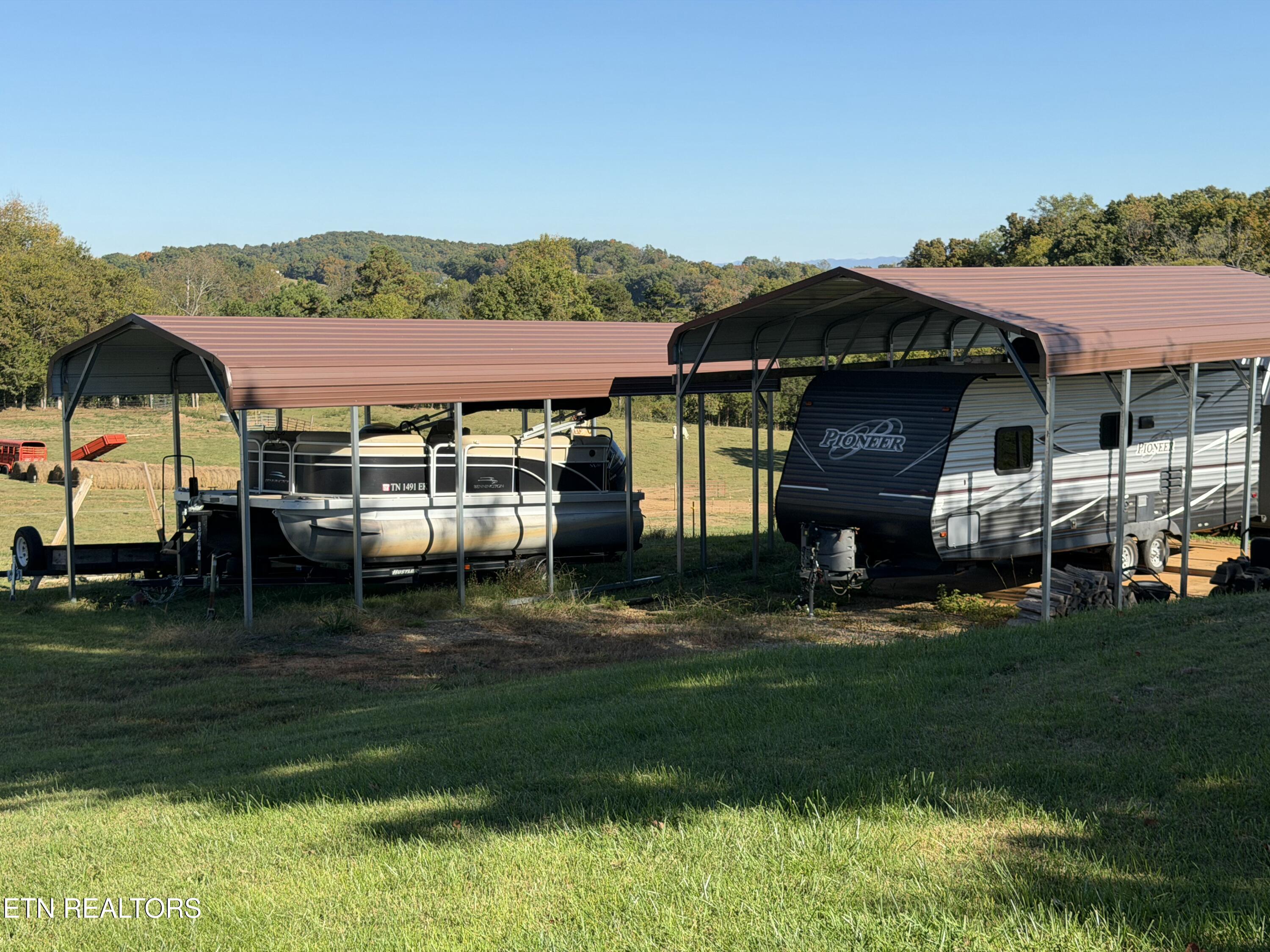 109 Ridgefield Drive Dandridge, TN 37725 - Photo 32 of 57 IMG_8650