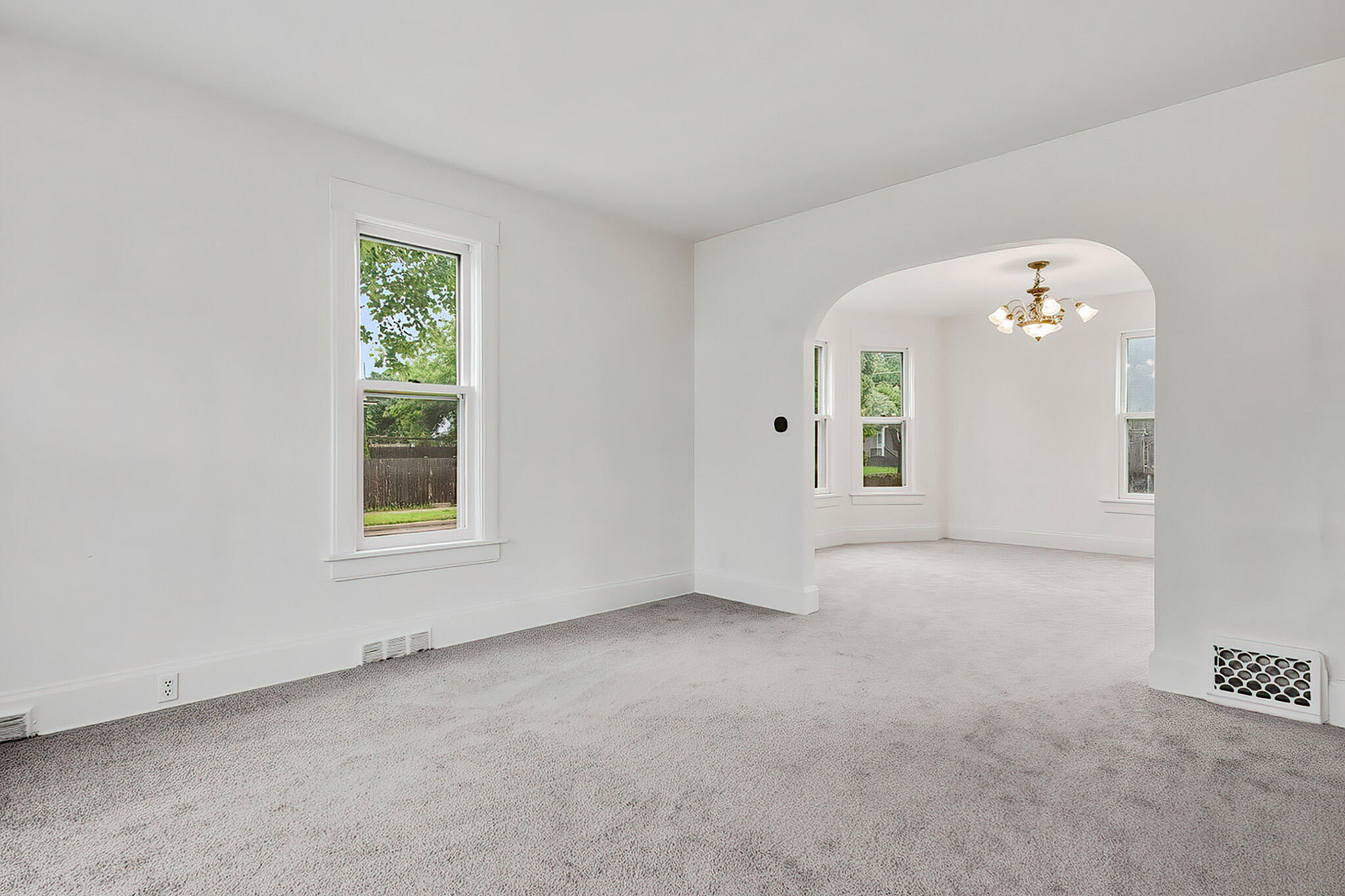 1503 Thurston Avenue Racine, WI 53405 - Photo 10 of 34 7 IMG_0062
