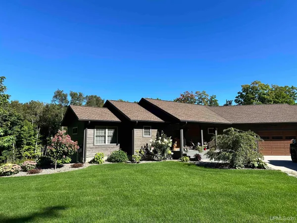 $2,000,000 | E10409 County Rd H-58, Munising, MI 49862