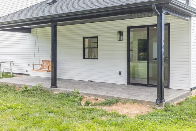 a view of a house with a big yard
