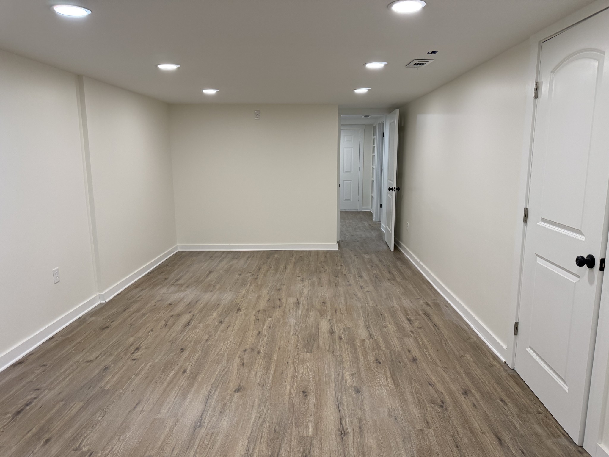 622 Beech Street Centerville, TN 37033 - Photo 23 of 30 a view of hallway with wooden floor