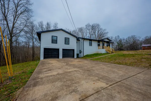 $349,900 | 622 Beech Street, Centerville, TN 37033