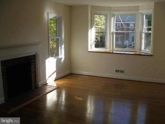 1512 Burnwood Road Baltimore, MD 21239 - Photo 17 of 18 Living Room