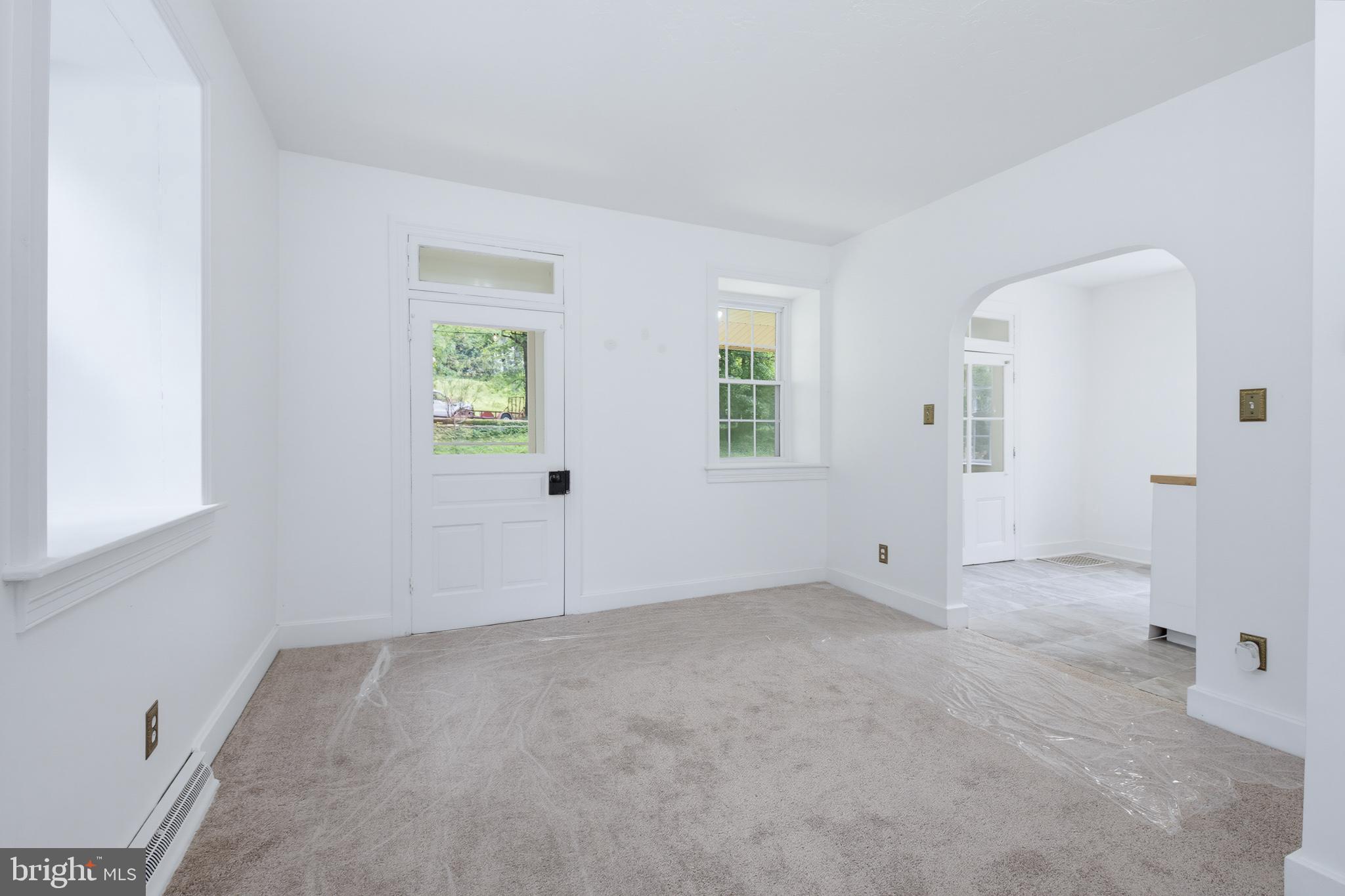 728 Academy Road York, PA 17406 - Photo 10 of 77 Living Room