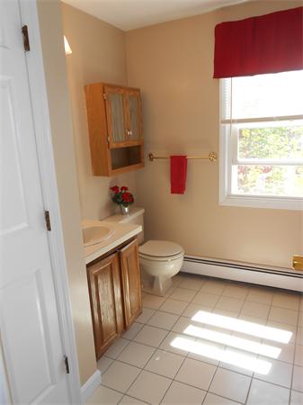 42 Santoro Road Worcester, MA 01606 - Photo 17 of 30 Gallery Image 17