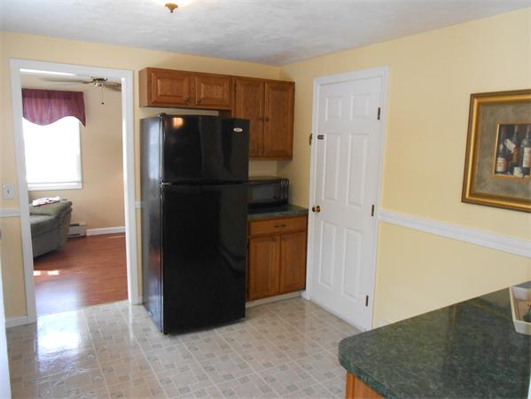 42 Santoro Road Worcester, MA 01606 - Photo 8 of 30 Gallery Image 8