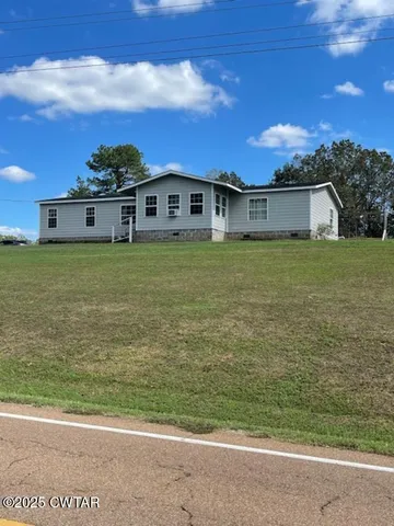 $220,000 | 440 Highway 22 Alternate, Jacks Creek, TN 38347