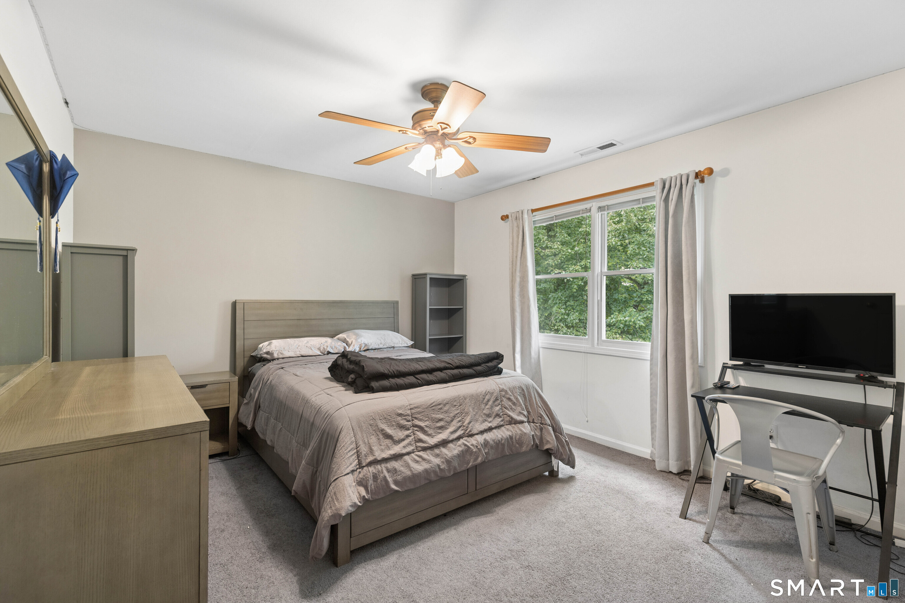 47 Autumn Ridge Road Shelton, CT 06484 - Photo 22 of 40