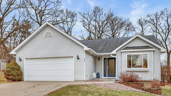 $384,900 | 305 Arbor Hill Circle, Eau Claire, WI 54703
