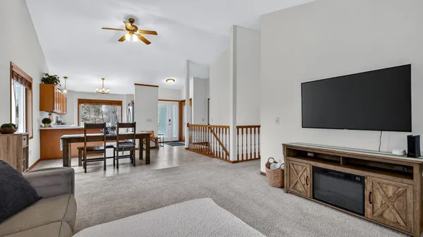 $384,900 | 305 Arbor Hill Circle, Eau Claire, WI 54703