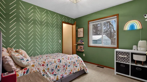 $384,900 | 305 Arbor Hill Circle, Eau Claire, WI 54703