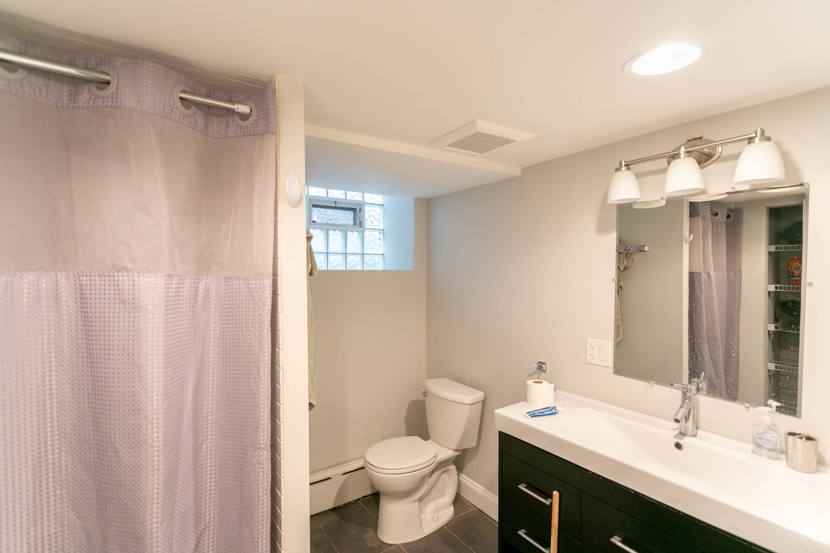 3127 North Racine Avenue, Unit 1 Chicago, IL 60657 - Photo 13 of 17