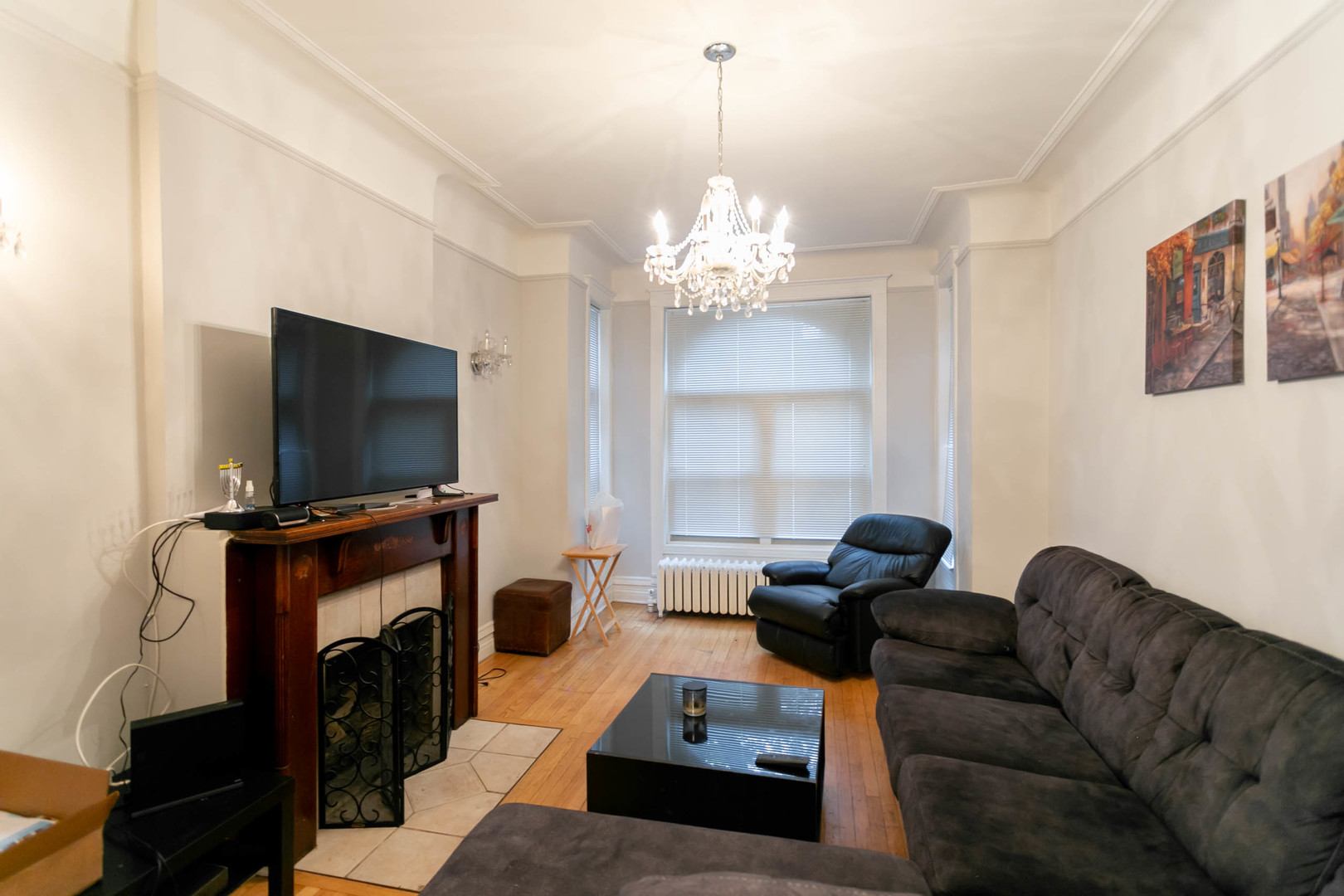 3127 North Racine Avenue, Unit 1 Chicago, IL 60657 - Photo 2 of 17