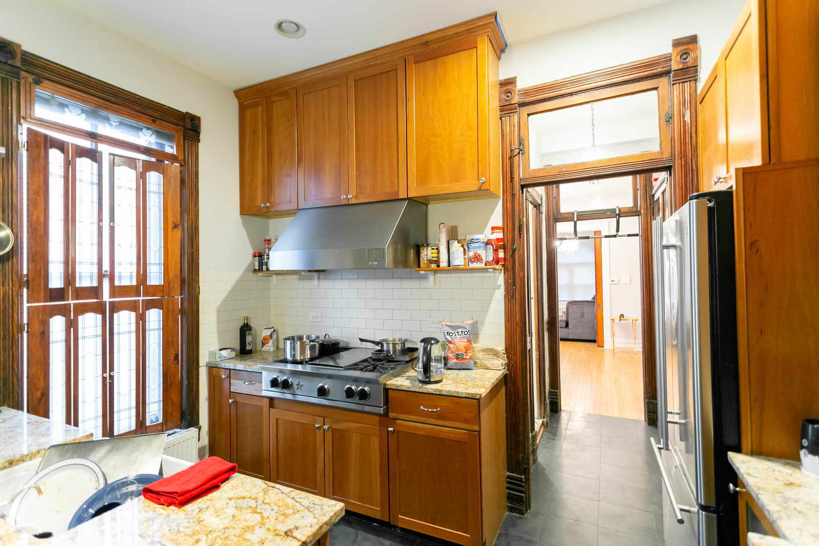 3127 North Racine Avenue, Unit 1 Chicago, IL 60657 - Photo 5 of 17