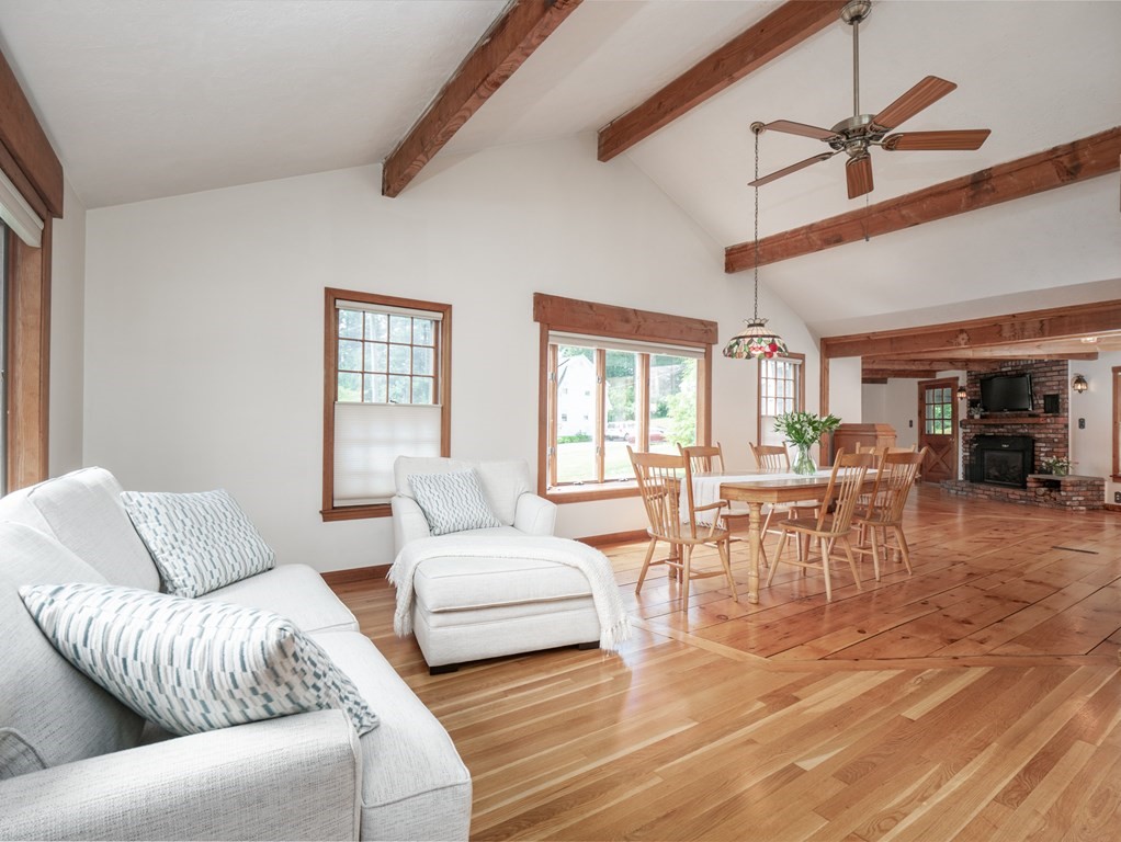 9 Jef Road Billerica, MA 01821 - Photo 1 of 39
