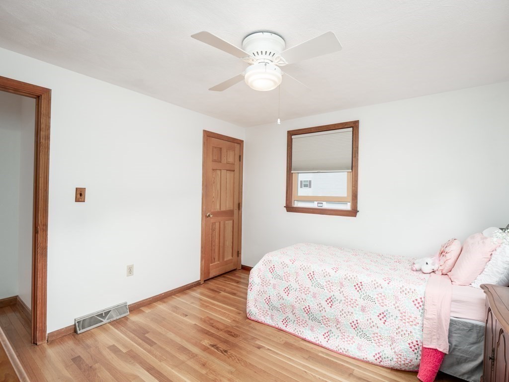 9 Jef Road Billerica, MA 01821 - Photo 16 of 39