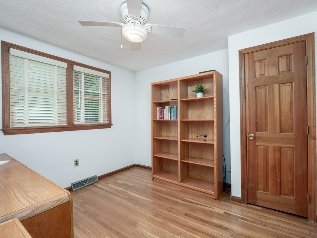 9 Jef Road Billerica, MA 01821 - Photo 18 of 39