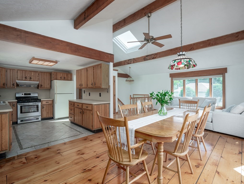 9 Jef Road Billerica, MA 01821 - Photo 3 of 39