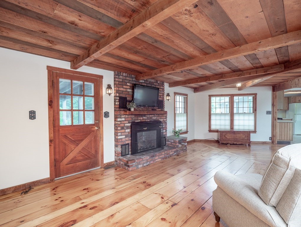 9 Jef Road Billerica, MA 01821 - Photo 10 of 39