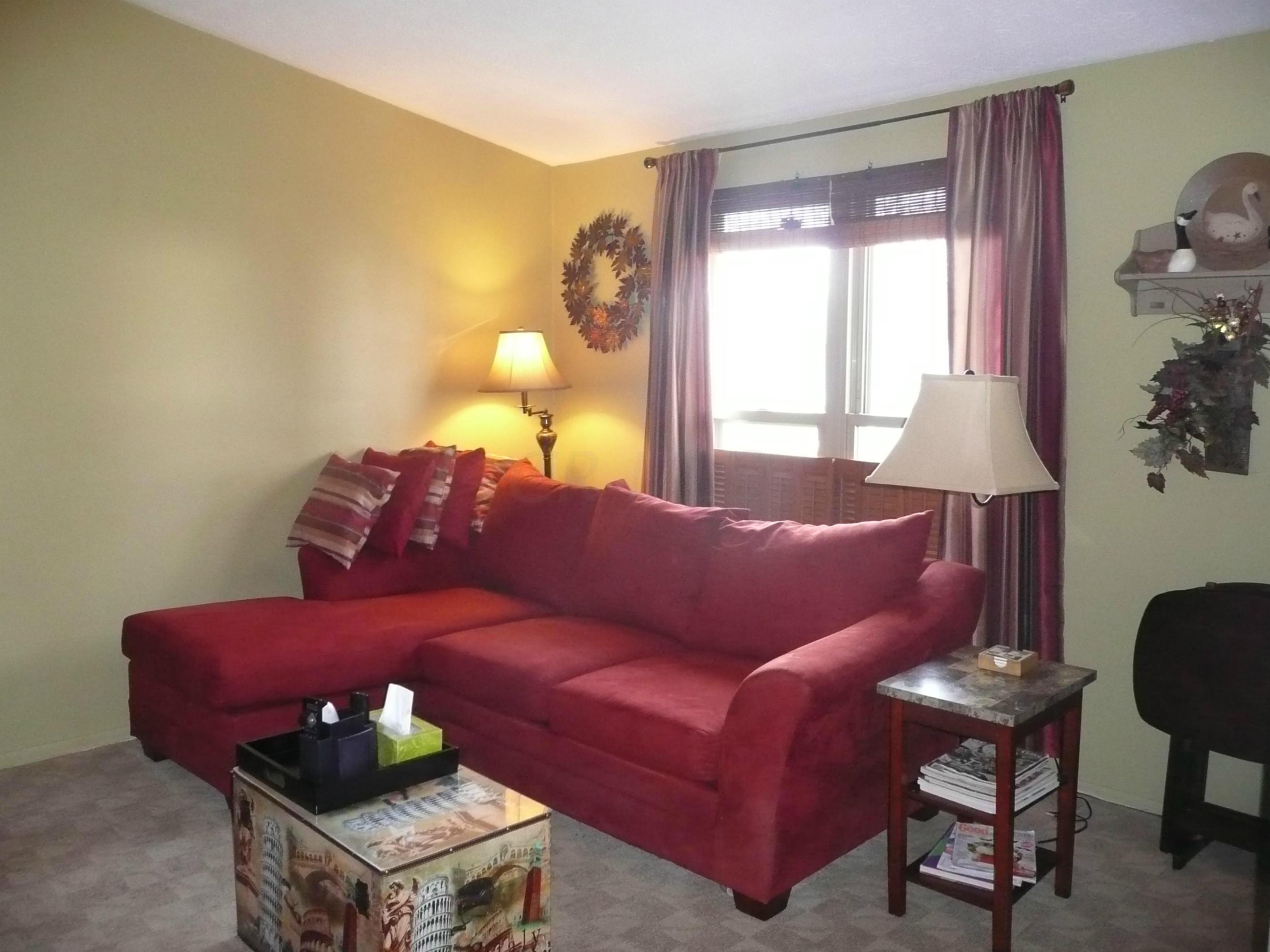 3164 Portman Road Columbus, OH 43232 - Photo 3 of 21 Gallery Image 3