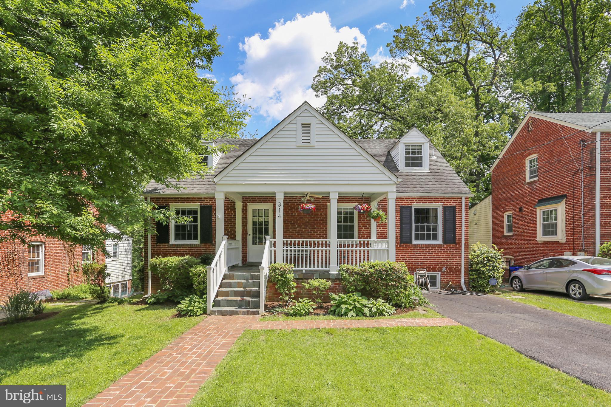 314 Penwood Road Silver Spring, MD 20901 - Photo 1 of 39 Welcome home to 314 Penwood Road.