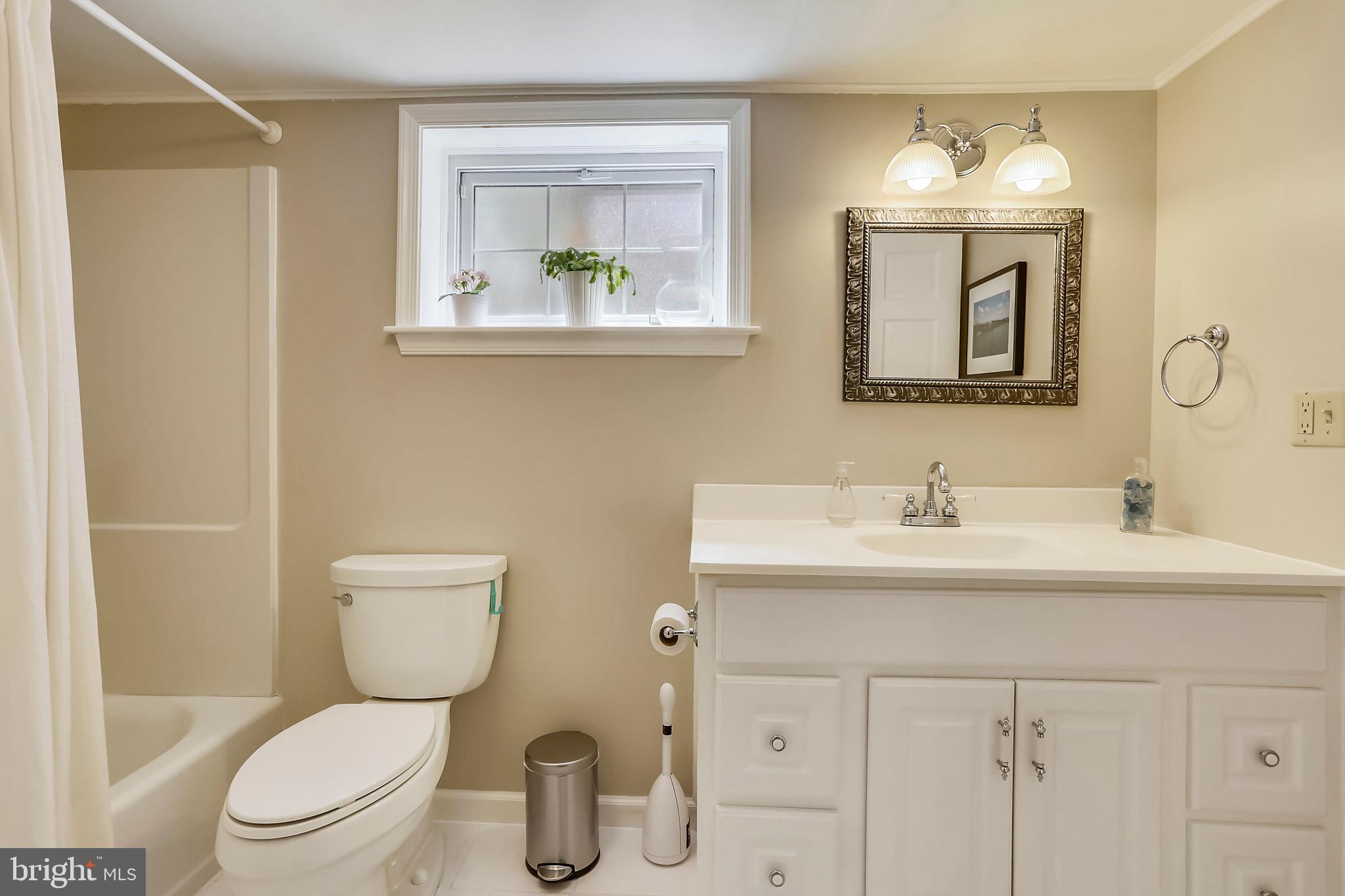 314 Penwood Road Silver Spring, MD 20901 - Photo 25 of 39 Lower level bath