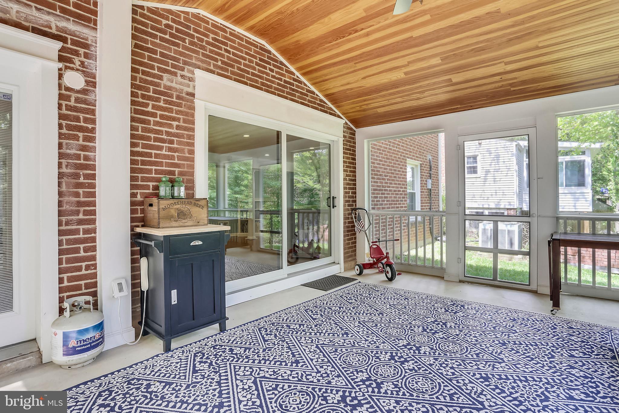 314 Penwood Road Silver Spring, MD 20901 - Photo 28 of 39 Gallery Image 28