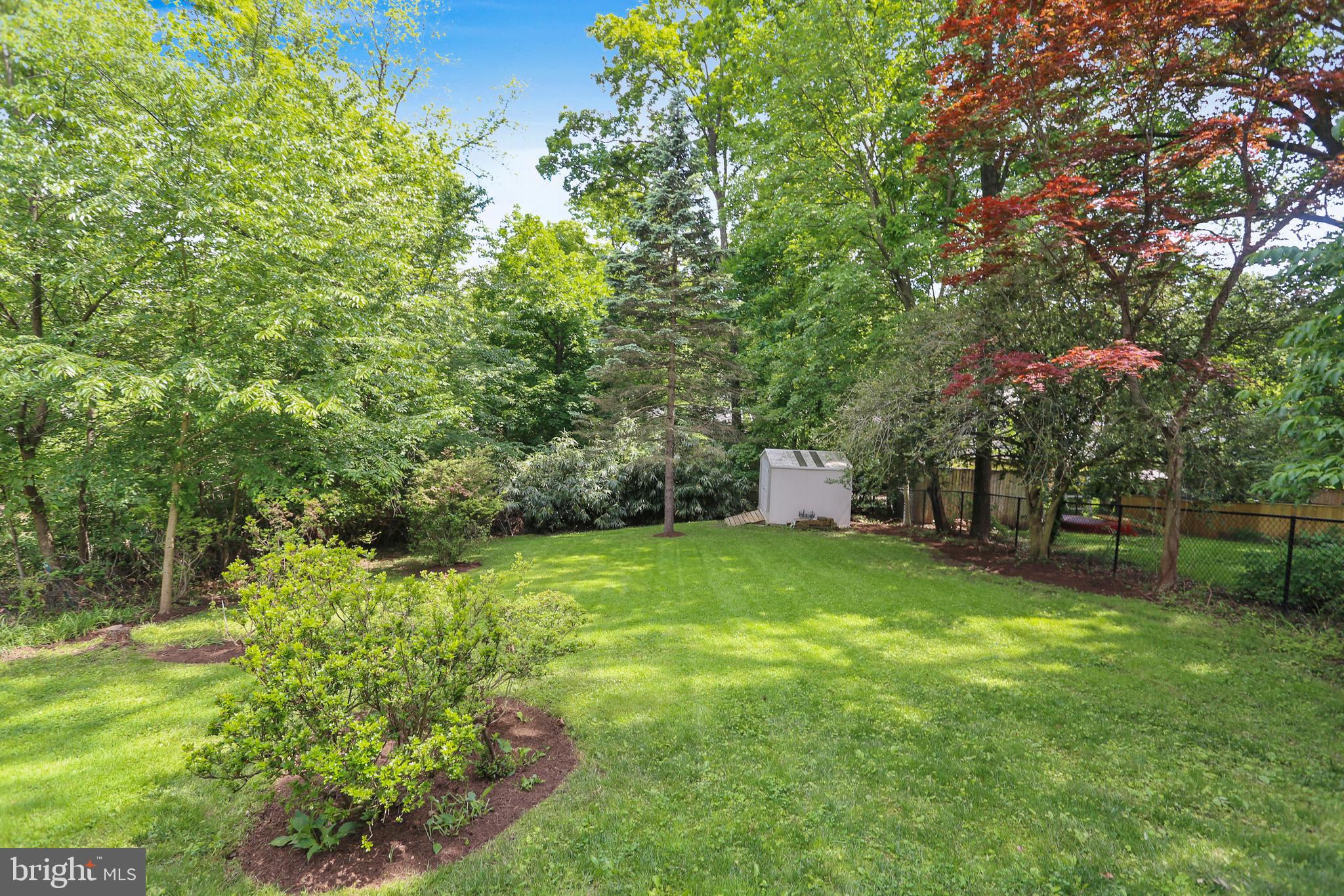 314 Penwood Road Silver Spring, MD 20901 - Photo 33 of 39 Deep flat backyard