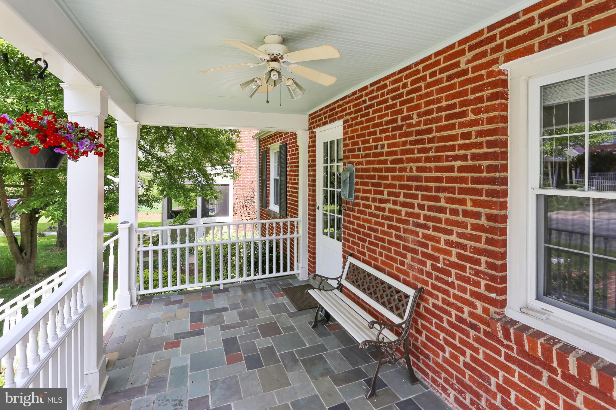 314 Penwood Road Silver Spring, MD 20901 - Photo 5 of 39 Inviting front porch