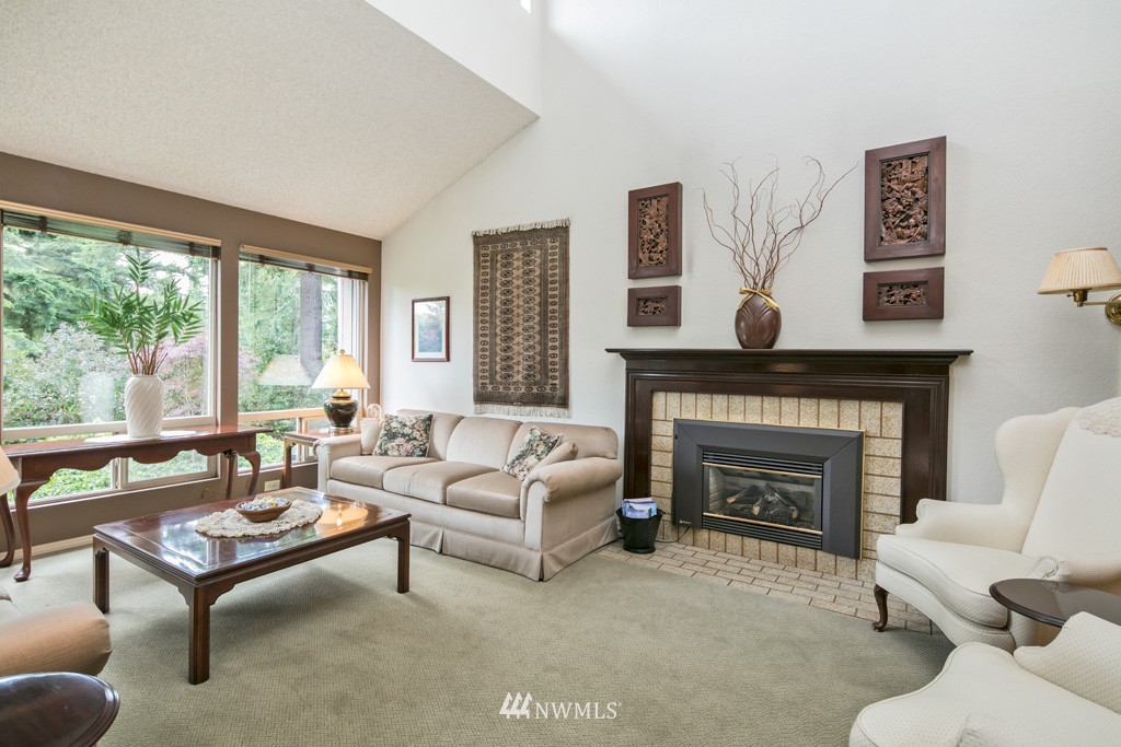 18328 Baldwin Road Bothell, WA 98012 - Photo 2 of 24