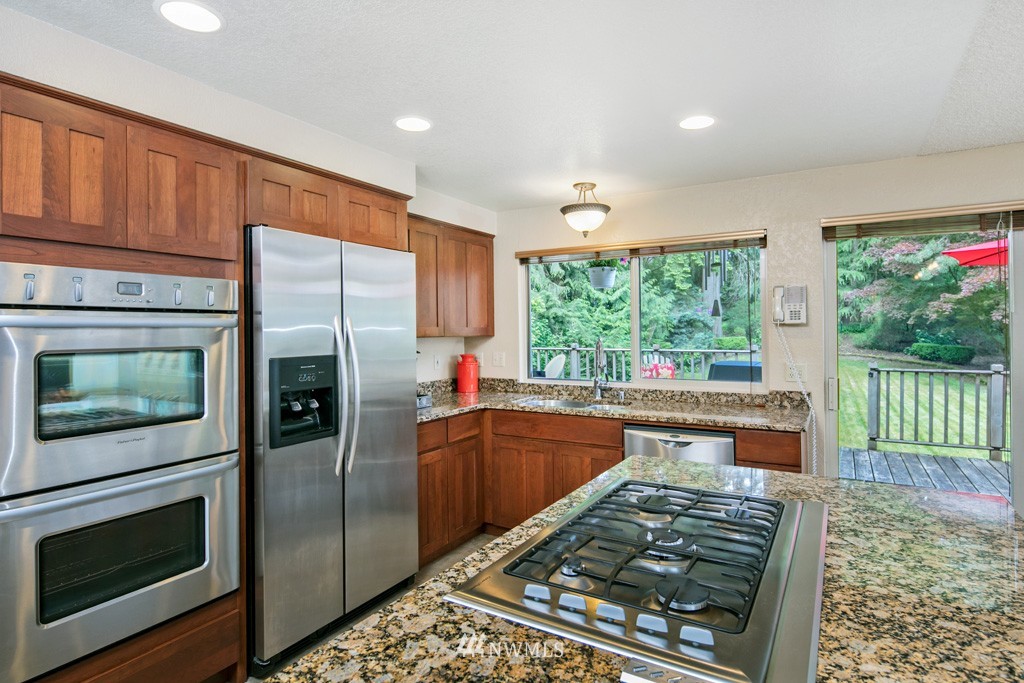 18328 Baldwin Road Bothell, WA 98012 - Photo 6 of 24
