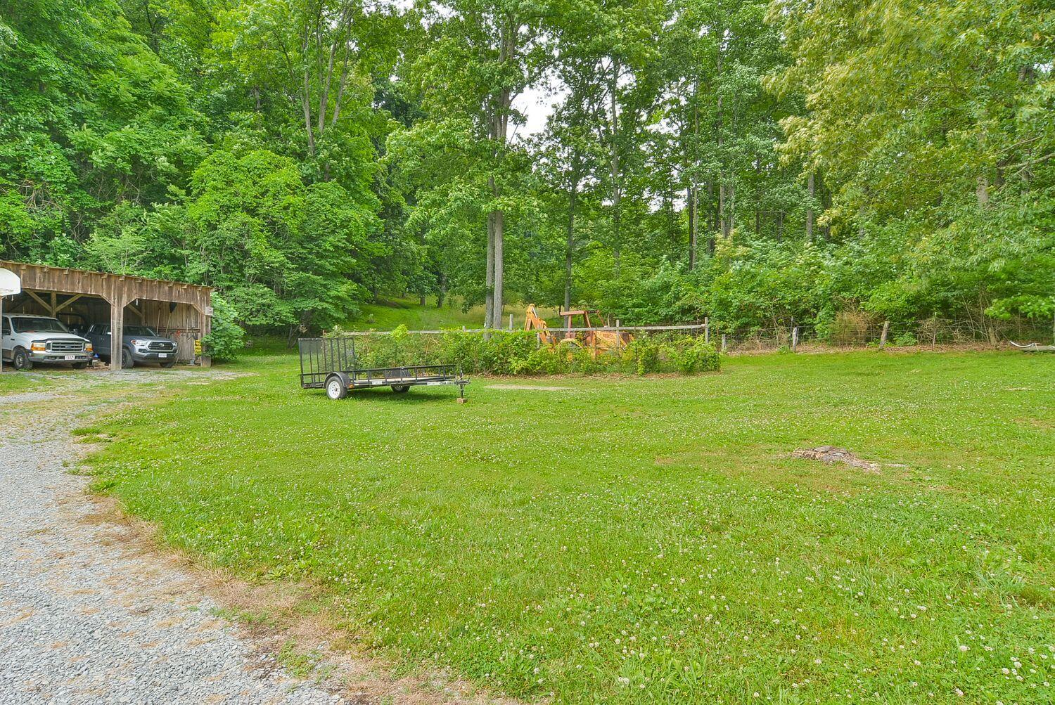 180 Cloud High Road Duffield, VA 24244 - Photo 14 of 37 2Zwobqbw
