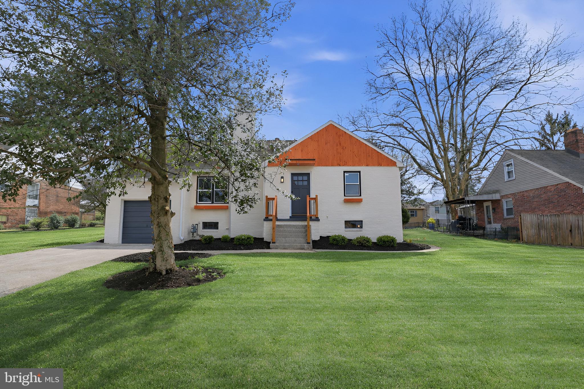 808 Rathton Road York, PA 17403 - Photo 4 of 55