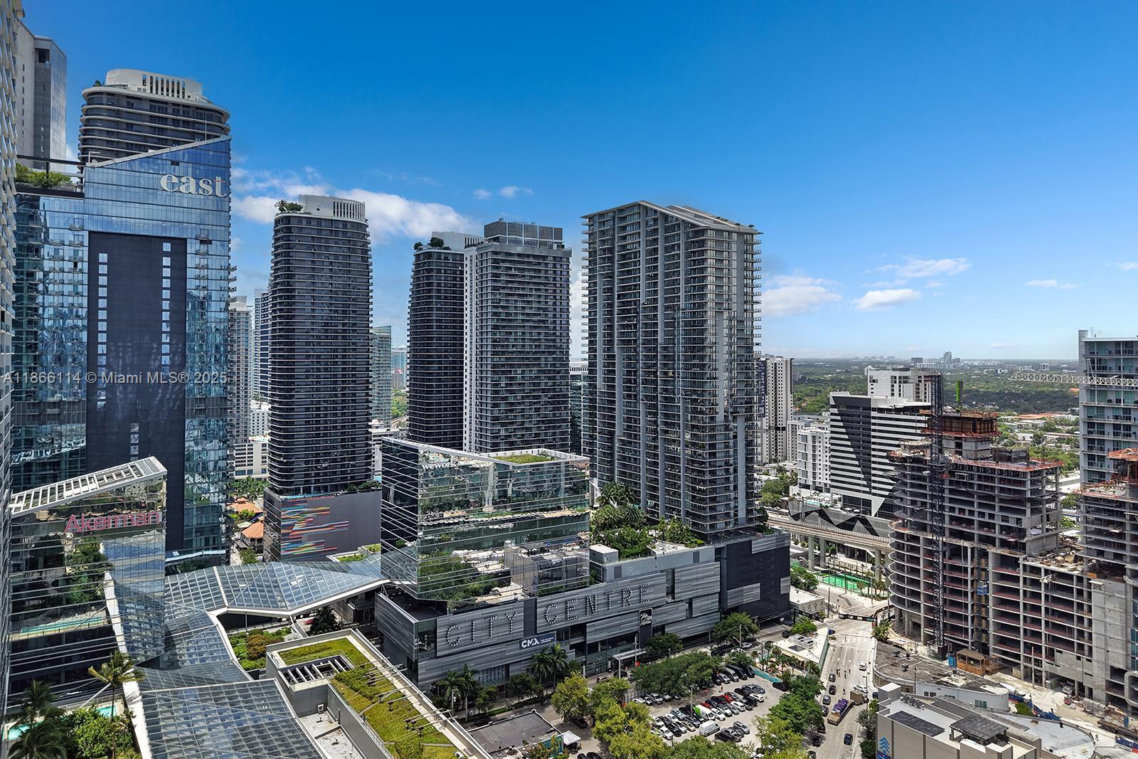 88 Southwest 7th Street, Unit 1401 Miami, FL 33130 - Photo 31 of 35 a view of balcony with couch