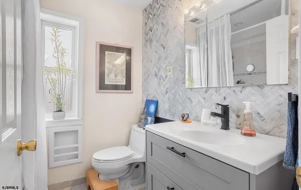 $340,000 | 302 Tunis Avenue, Pleasantville, NJ 08232