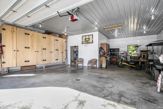 $402,500 | 5980 North 1080 West, Shipshewana, IN 46565