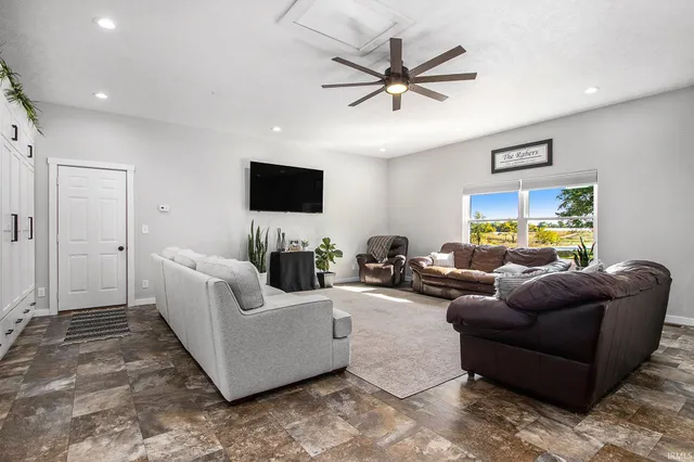 $402,500 | 5980 North 1080 West, Shipshewana, IN 46565