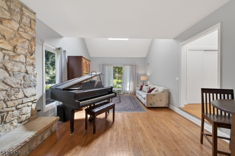 32 1st Street Florham Park, NJ 07932 - Photo 10 of 45